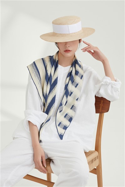 کسٹم میڈ سلک سکارف